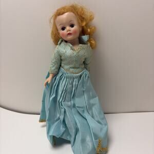 Vintage Madame Alexander Cisette Sleeping Beauty 8"